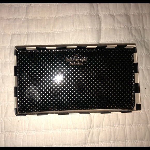 kate spade Handbags - Kate Spade wallet